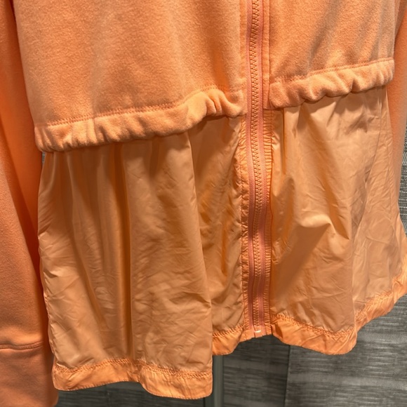 Women’s orange Athletic Works jacket - Picture 4 of 5